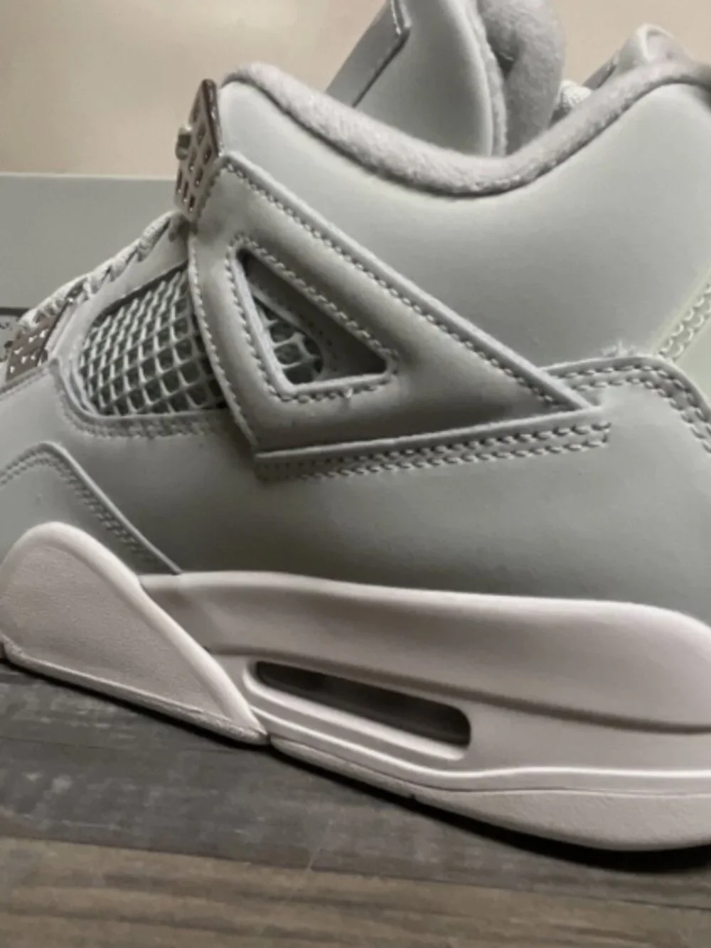 Nike Air Jordan 4 Retro Seafoam